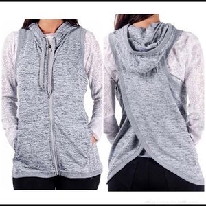 90 Degree by Reflex, Knit Crossover Hooded Vest 🤍